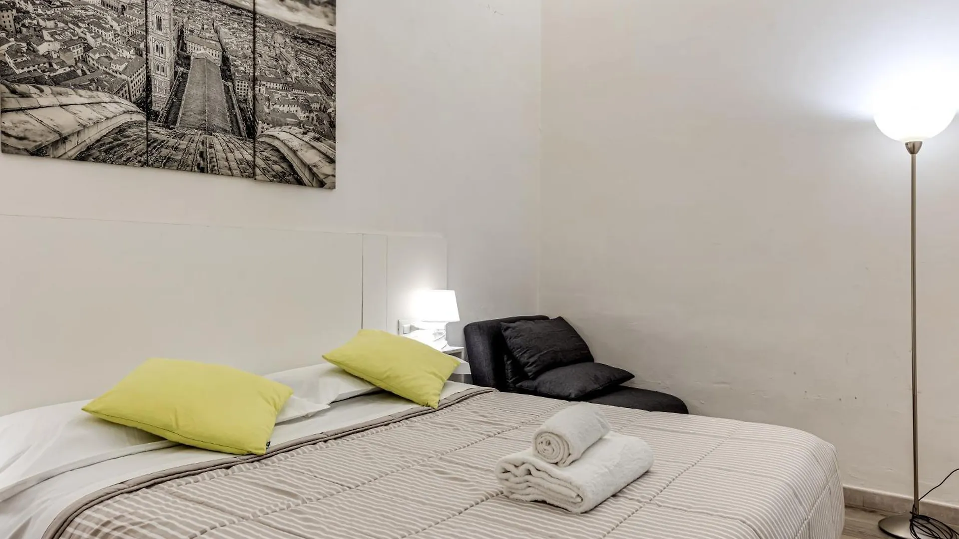 Beautiful Apartment Next Duomo Florencia Italia